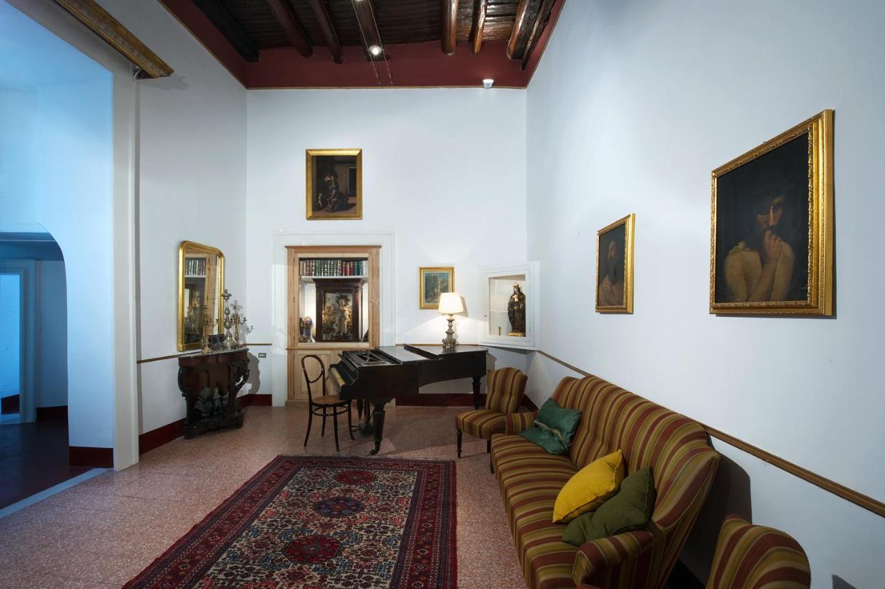 Domus Decumana Lejlighed Napoli Eksteriør billede